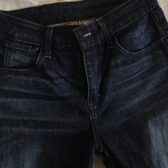 Levi’s High Waisted Dark Blue Jeans - Picture 2 of 7